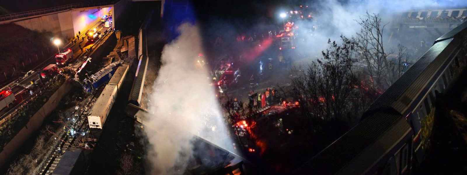 ග්‍රීසියේ දුම්රිය දෙකක් එකිනෙක ගැටී 26ක් මරුට